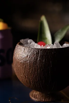 Piña Colada – koktejl ZONE Bar Praha