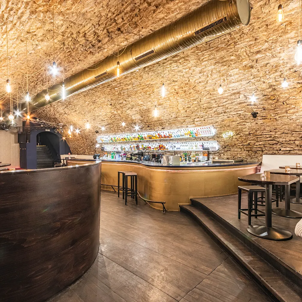 Barový pult – ZONE Bar Praha