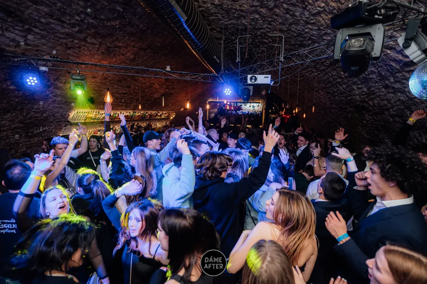 Párty na tanečním parketu – ZONE Bar Praha